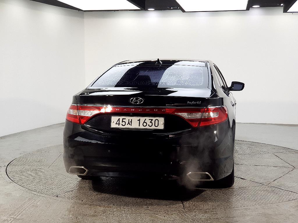 HYUNDAI Grandeur - Vista 3