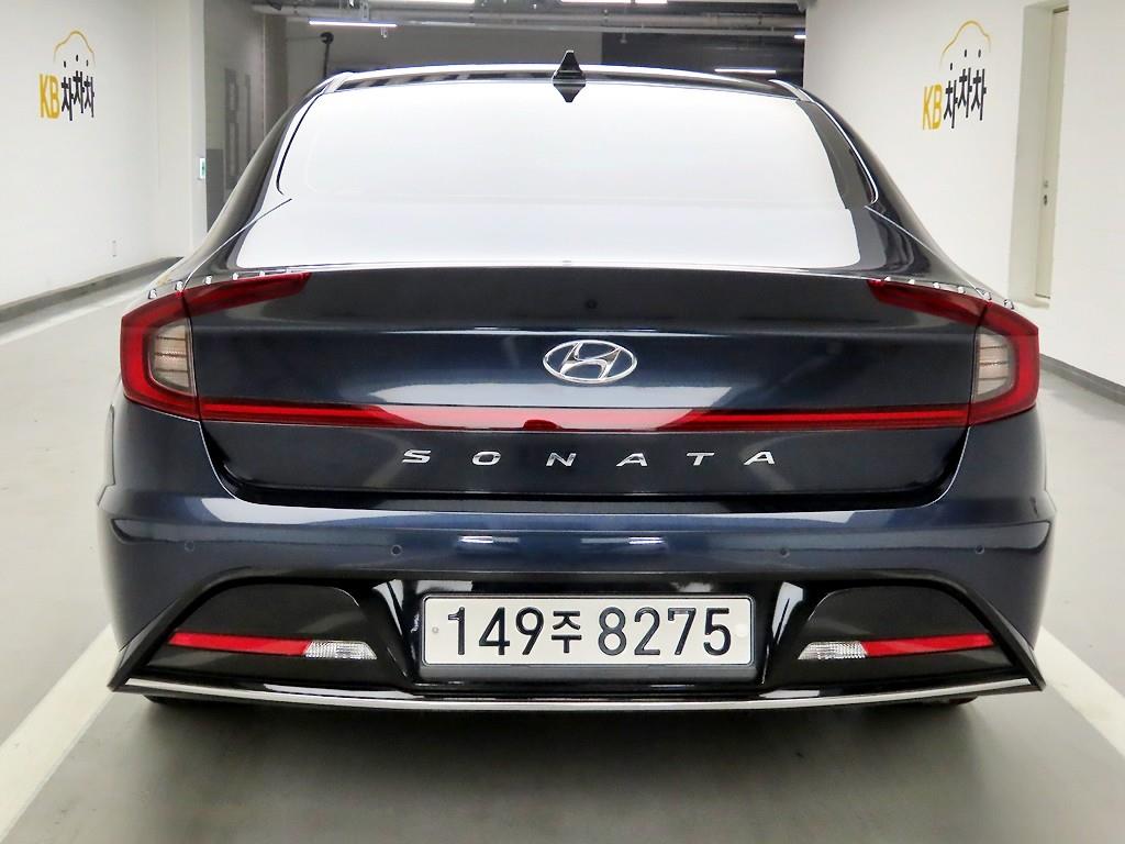HYUNDAI Sonata - Vista 3