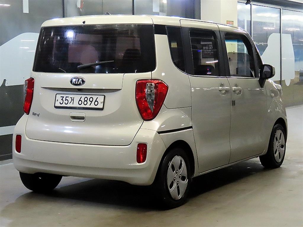 KIA Ray - Vista 4
