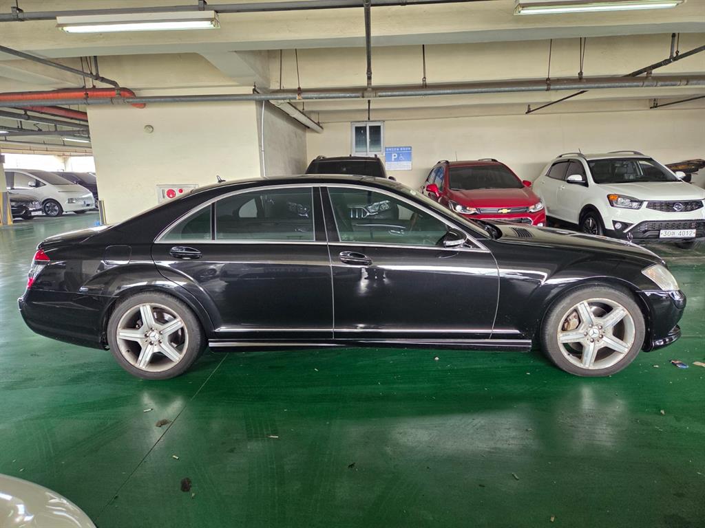 Mercedes Benz S Class - Vista 5