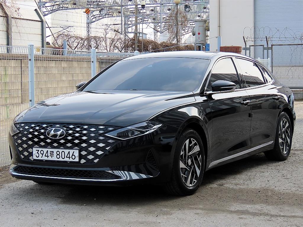 HYUNDAI Grandeur - Vista 2