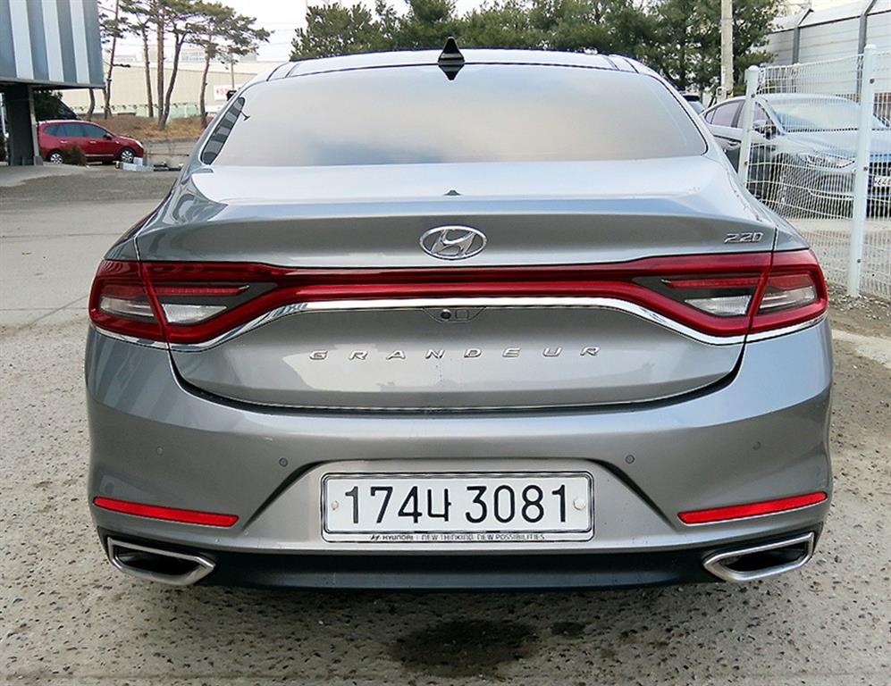 HYUNDAI Grandeur - Vista 4