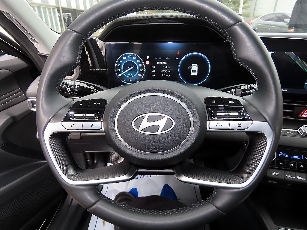 HYUNDAI Avante - Vista 8