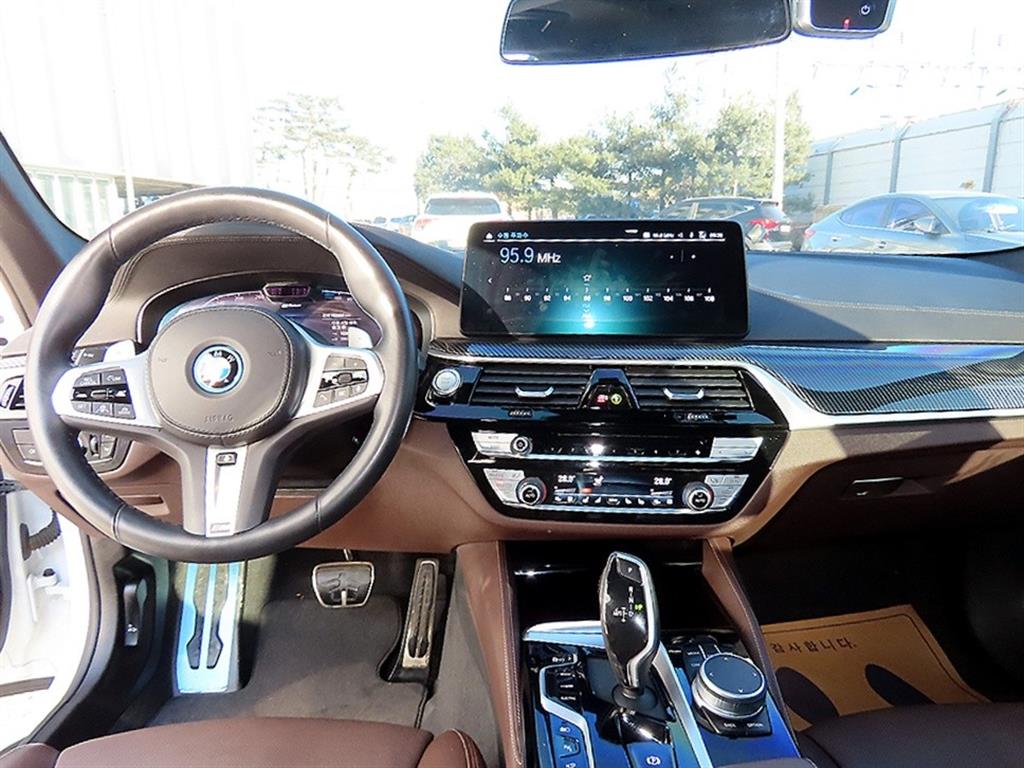 BMW 5 Series - Vista 7