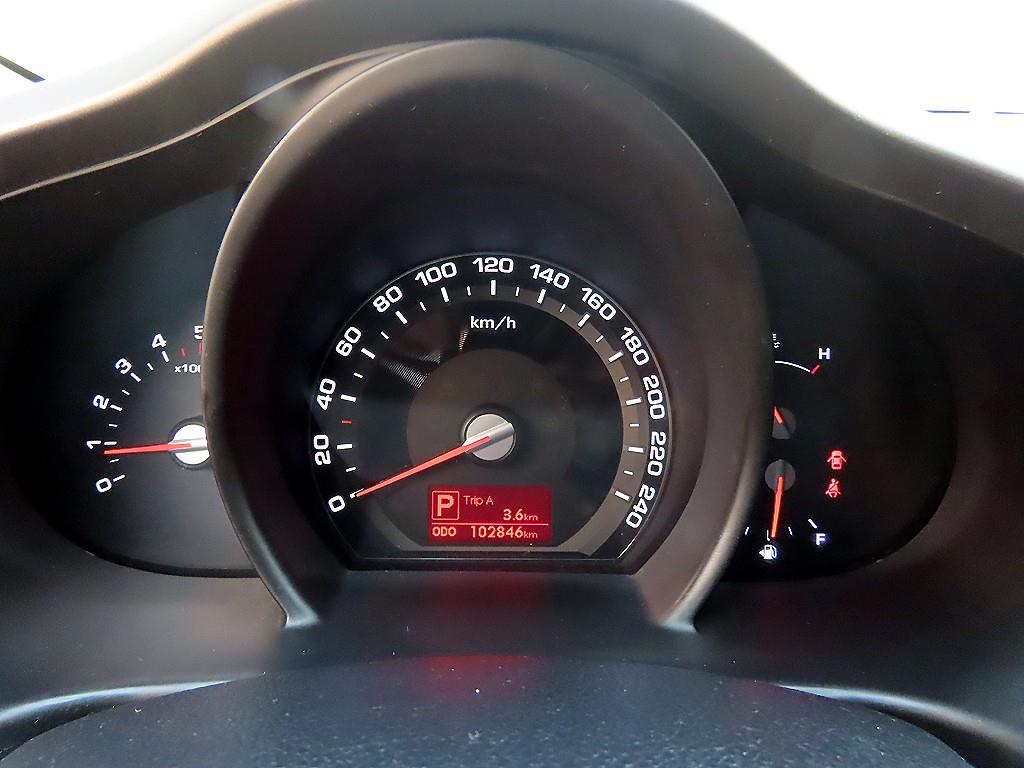 KIA Sportage - Vista 9