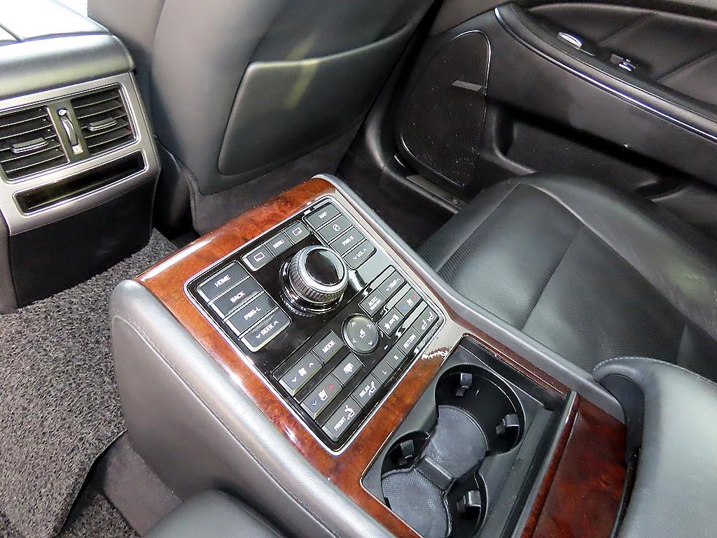 HYUNDAI Equus 2013 Negro - Importación desde Corea - HF Imports Iquique - Foto 16