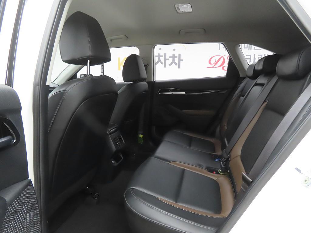 KIA Seltos - Vista 6