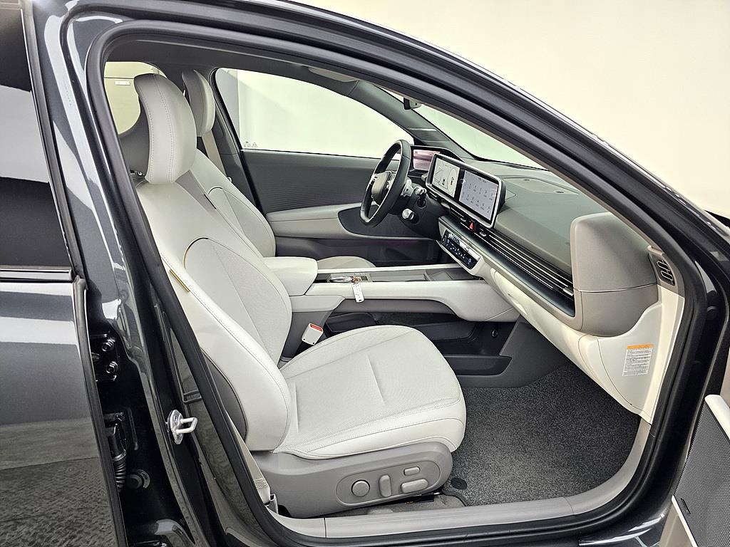 HYUNDAI Ioniq 6 - Vista 10