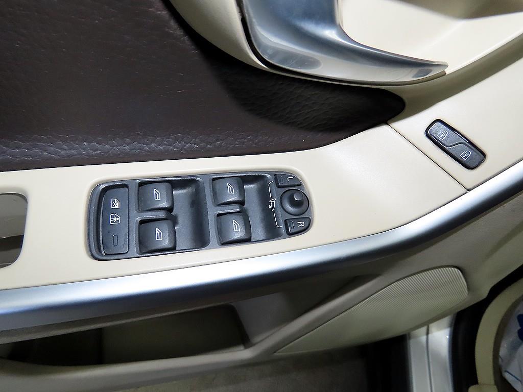 Volvo XC60 2011 Gris - Importación desde Corea - HF Imports Iquique - Foto 13