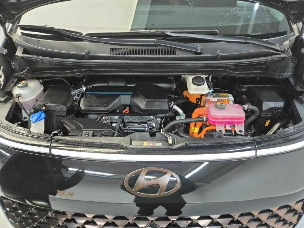 HYUNDAI Staria - Vista 5