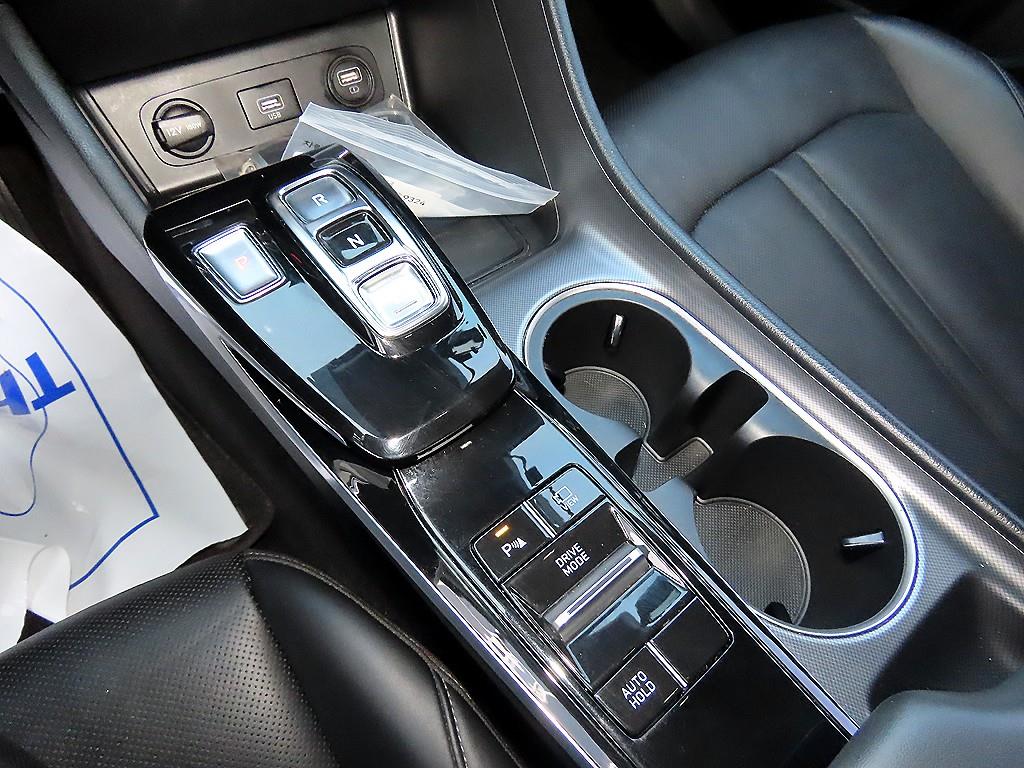 HYUNDAI Sonata - Vista 10