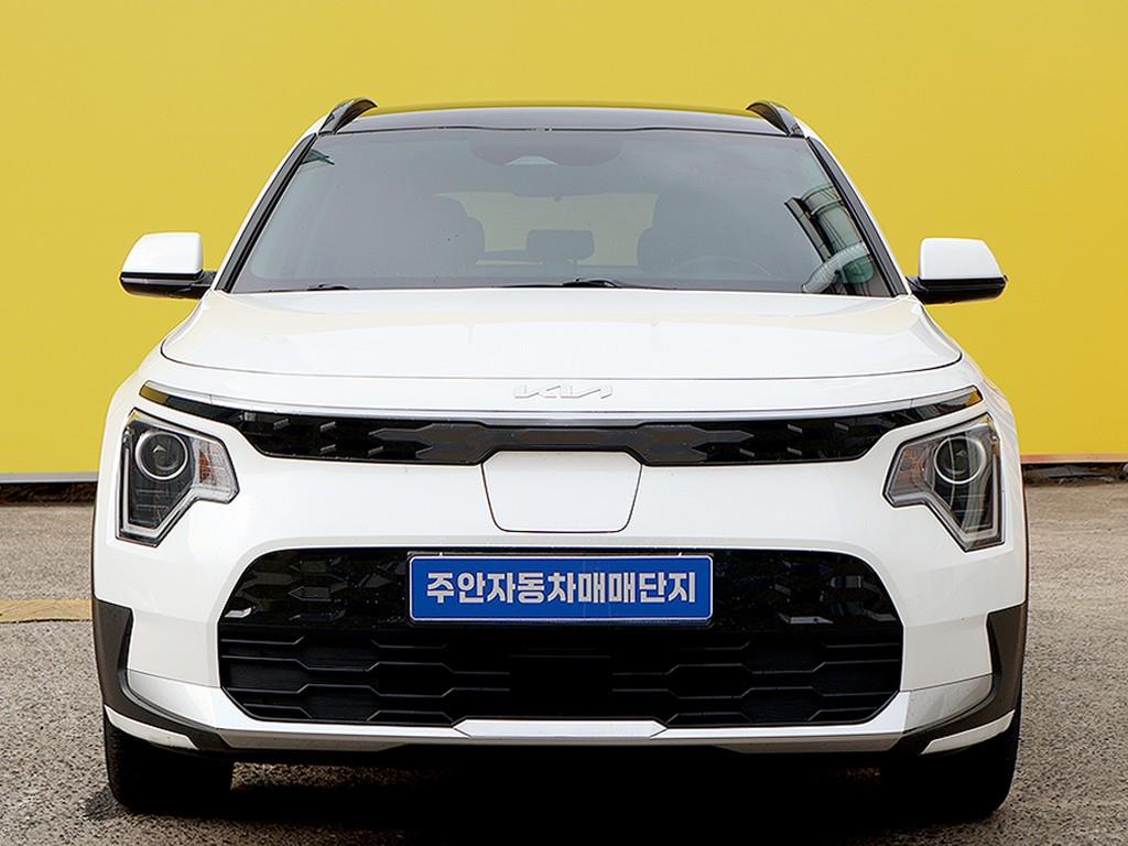 KIA Niro 2023 the color of pearl - Importación desde Corea - HF Imports Iquique - Foto 1