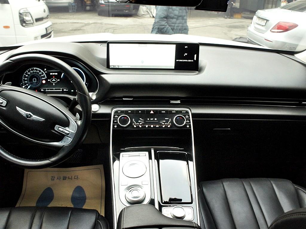 Genesis GV80 - Vista 12