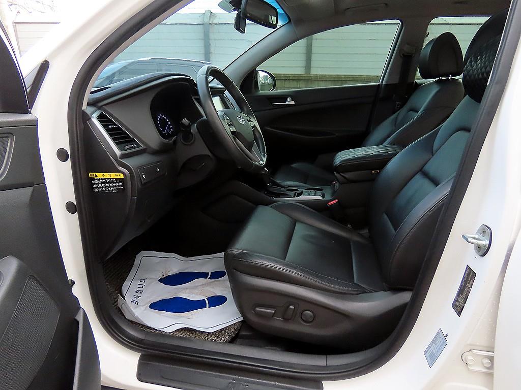 HYUNDAI Tucson - Vista 5