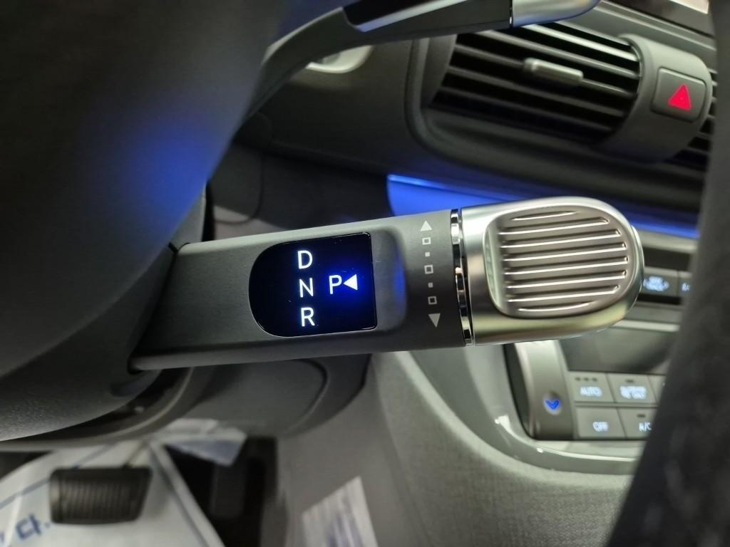 HYUNDAI Casper - Vista 8