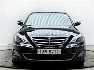 HYUNDAI Genesis - Vista 2