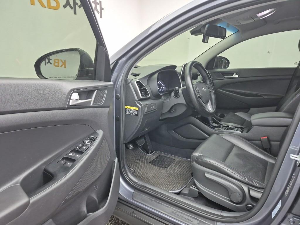 HYUNDAI Tucson 2019 Gris - Importación desde Corea - HF Imports Iquique - Foto 17