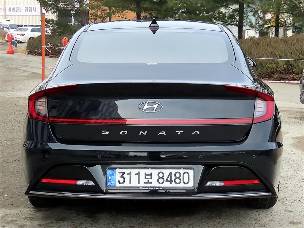 HYUNDAI Sonata - Vista 4