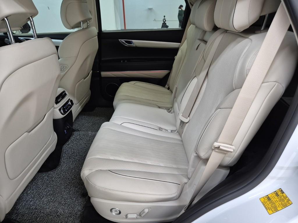 Genesis GV80 - Vista 12