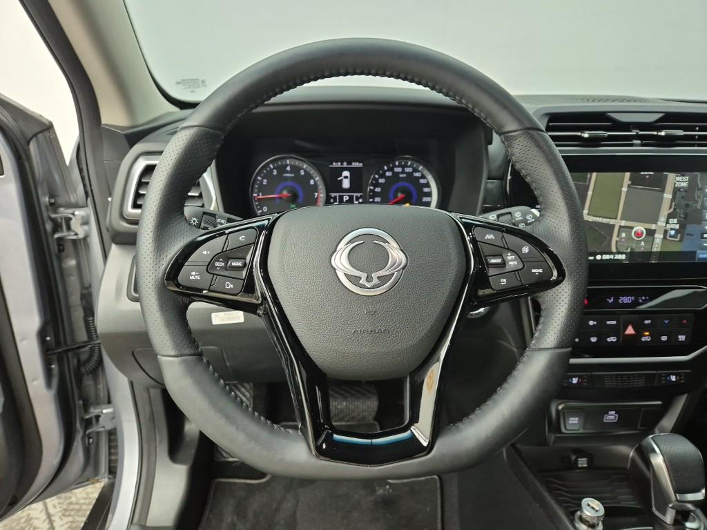 Ssangyong Tivoli - Vista 9