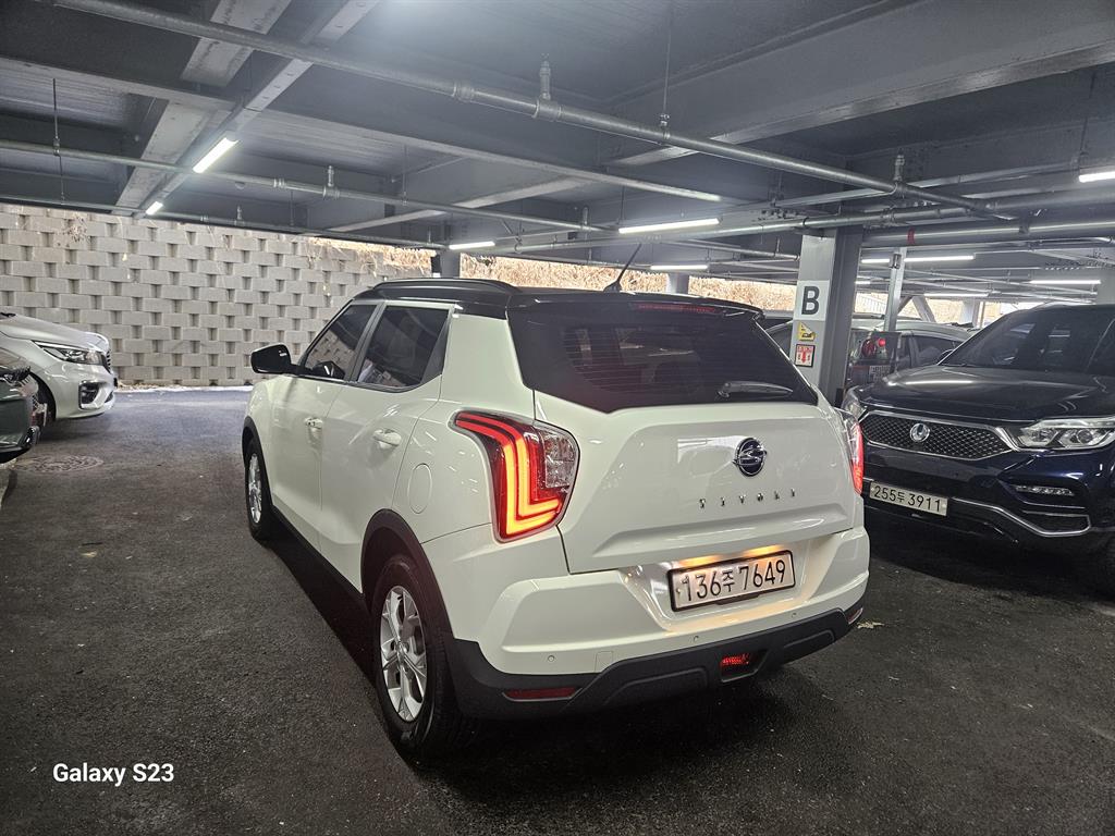 Ssangyong Tivoli - Vista 4