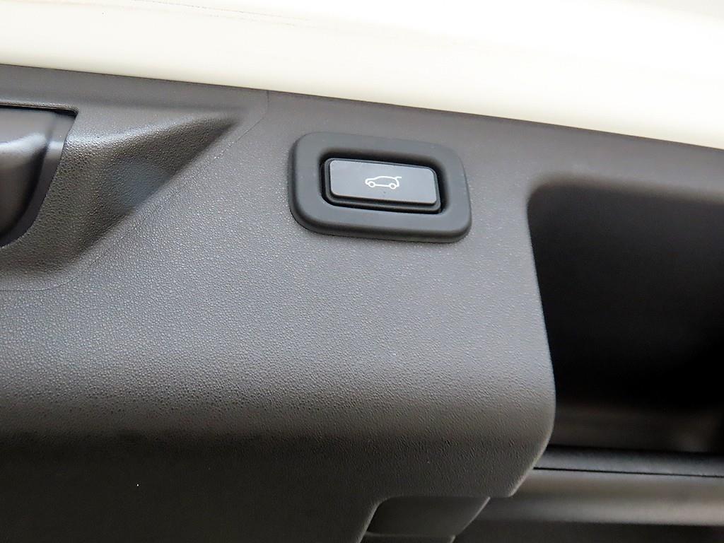 Land Rover Discovery Sports 2022 Blanco - Importación desde Corea - HF Imports Iquique - Foto 17