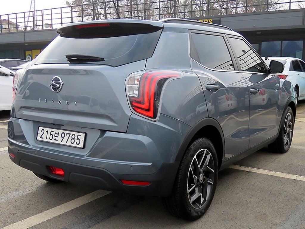 Ssangyong Tivoli - Vista 3