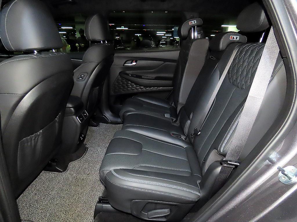 HYUNDAI Santa Fe - Vista 7