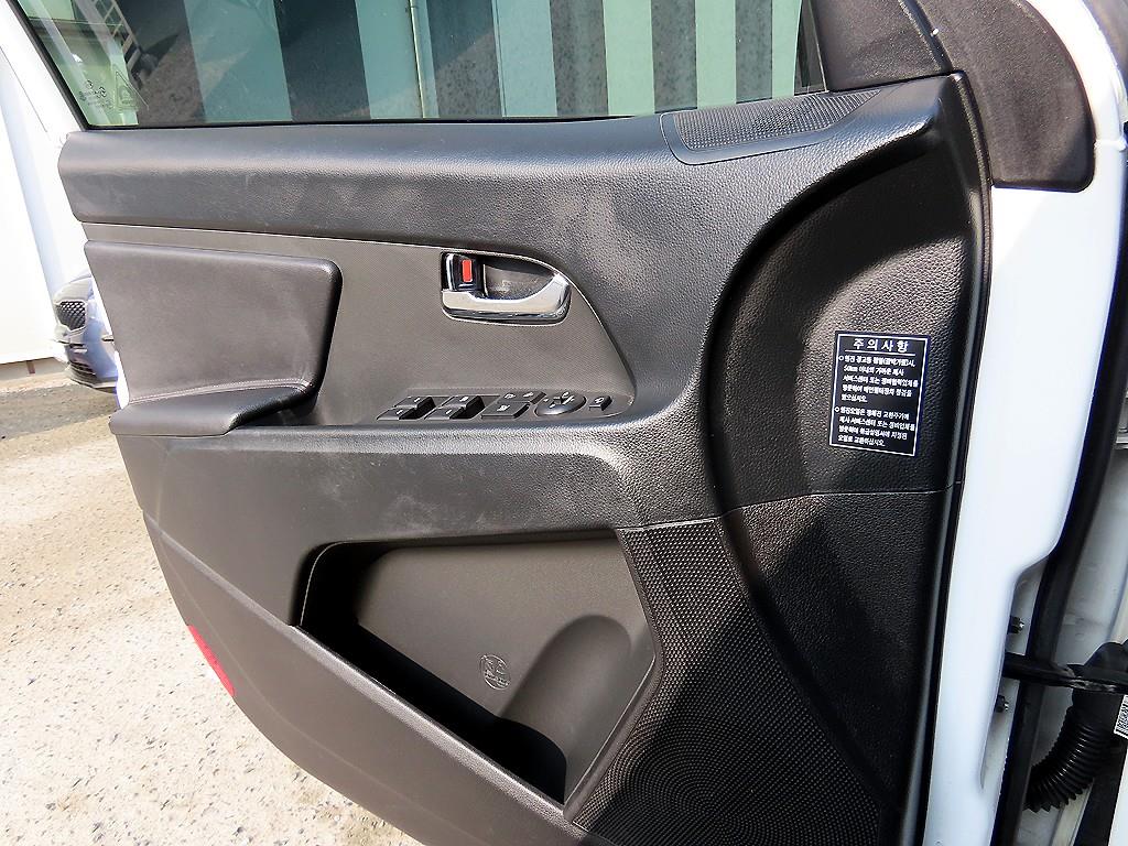 KIA Sportage - Vista 11