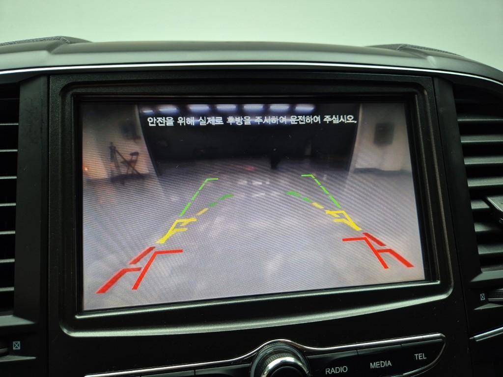 SAMSUNG QM6 - Vista 12