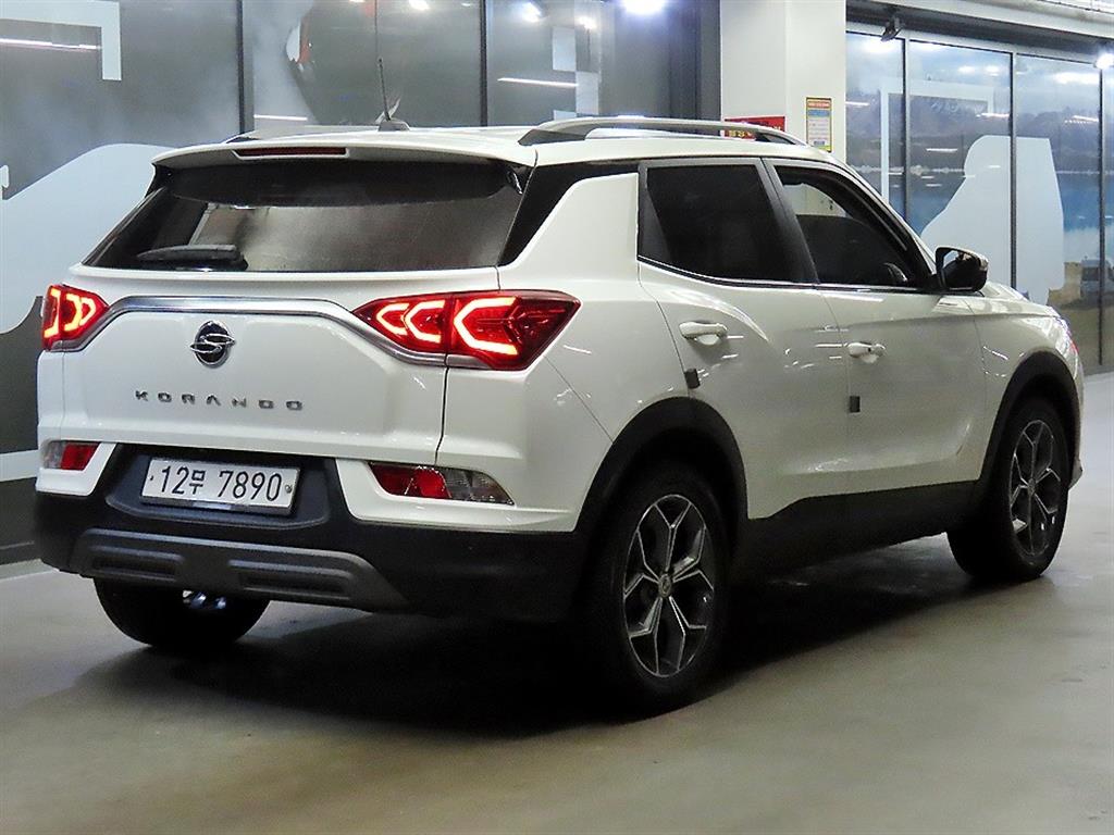 Ssangyong Korando - Vista 4