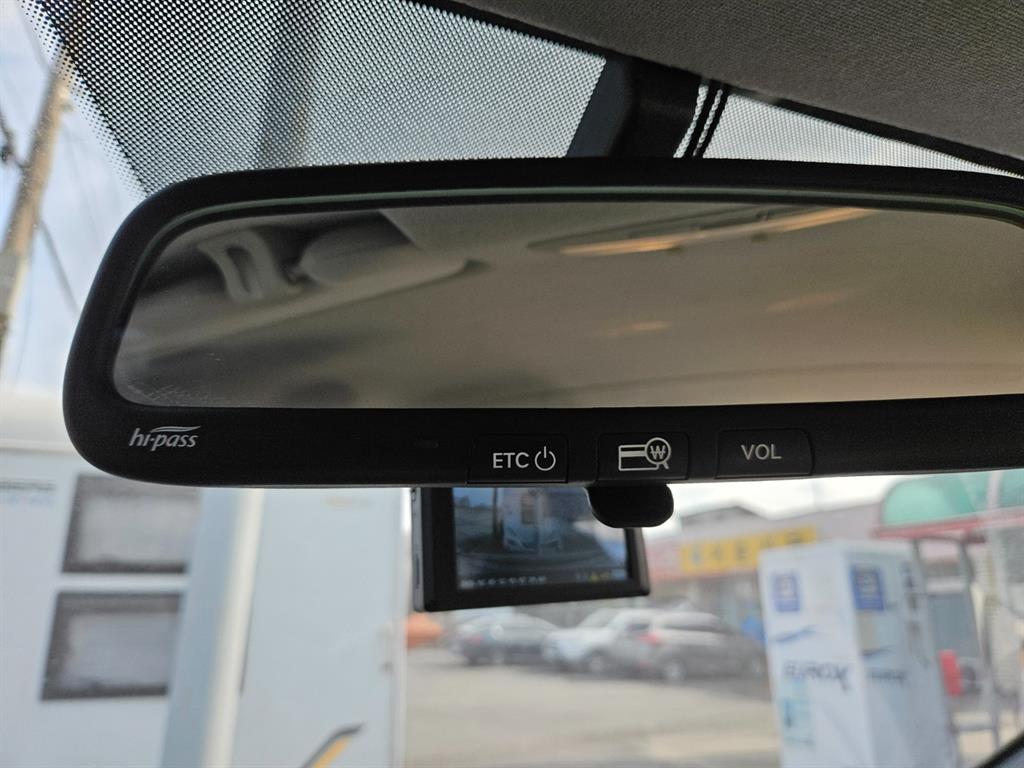 HYUNDAI Starex - Vista 10