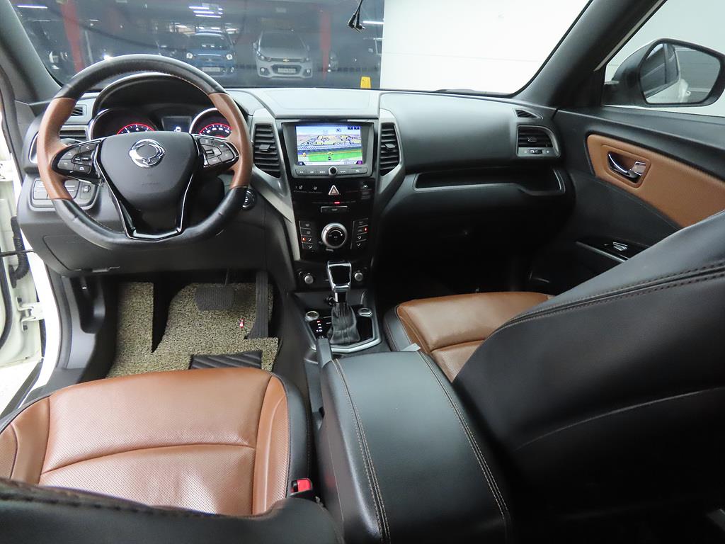 Ssangyong Tivoli - Vista 7