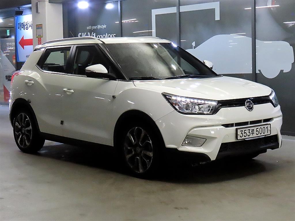 Ssangyong Tivoli 2016 Blanco - Importación desde Corea - HF Imports Iquique - Foto 1