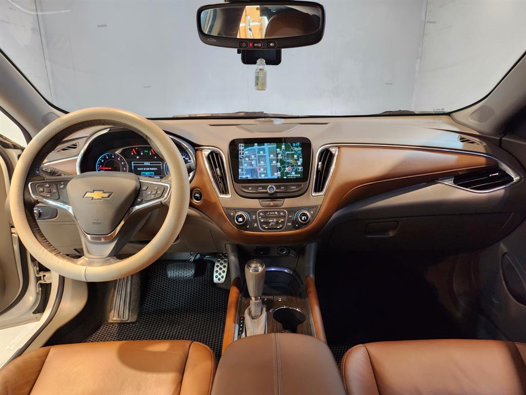 Chevrolet Malibu - Vista 7