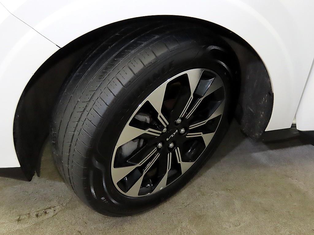 KIA Carnival 2023 the color of pearl - Importación desde Corea - HF Imports Iquique - Foto 20