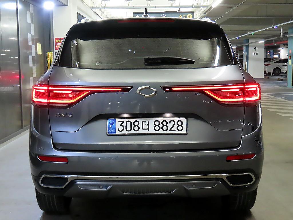 SAMSUNG QM6 - Vista 5