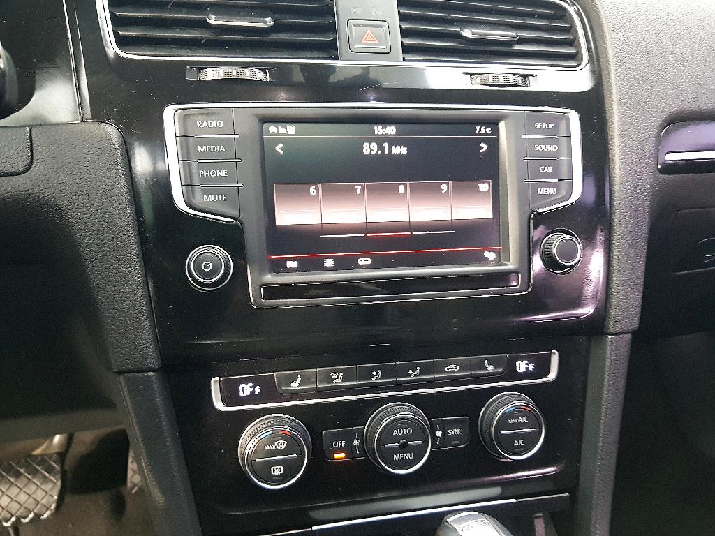 Volkswagen Golf - Vista 12