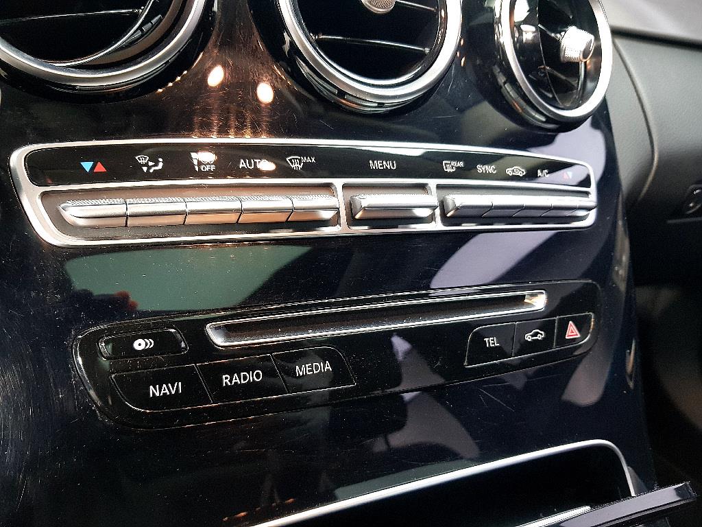 Mercedes Benz C Class - Vista 12