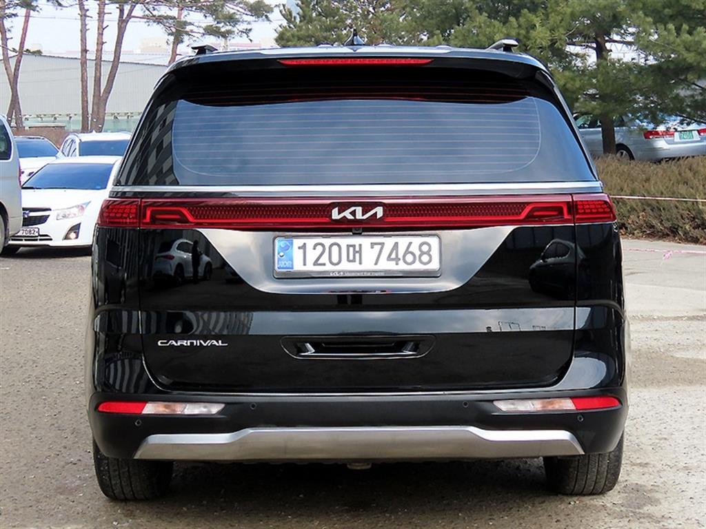 KIA Carnival - Vista 4