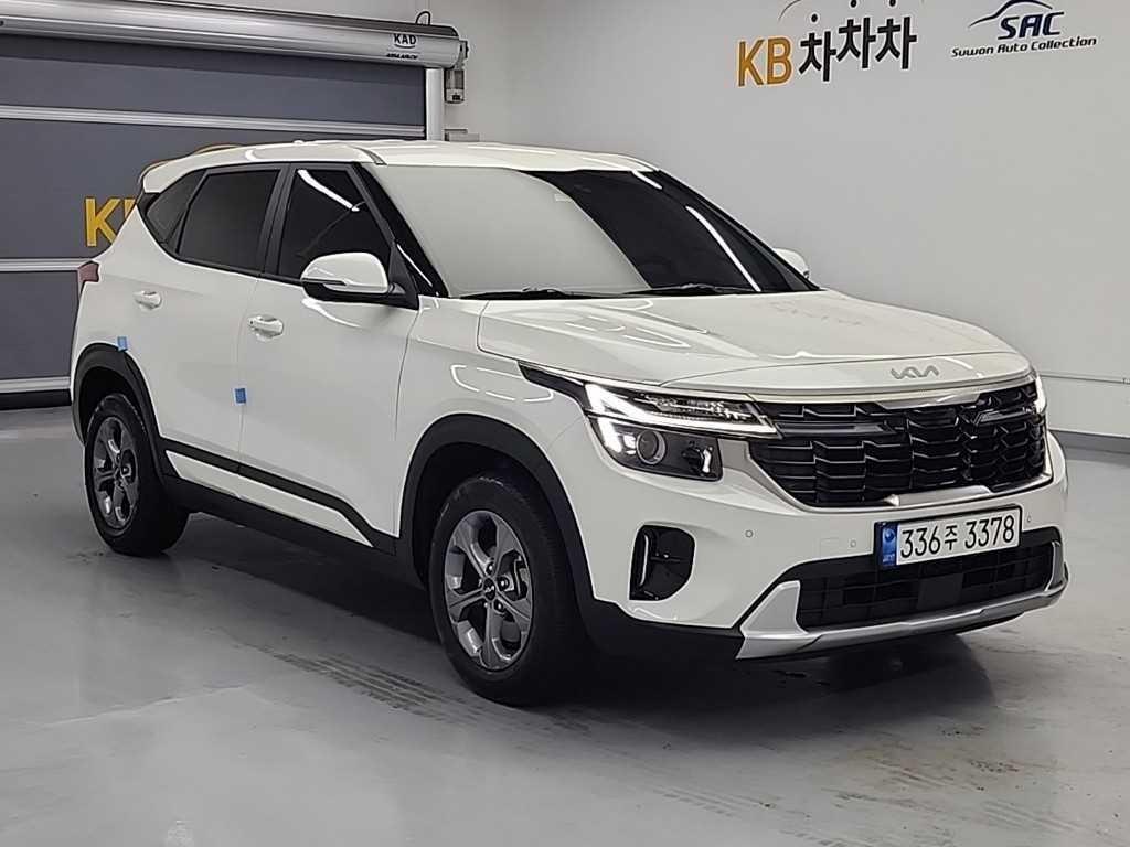 KIA Seltos - Vista 4