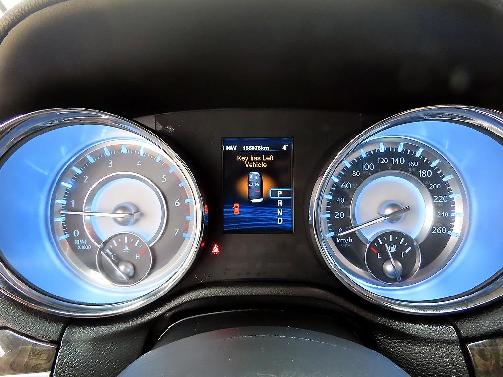 Chrysler 300C - Vista 9