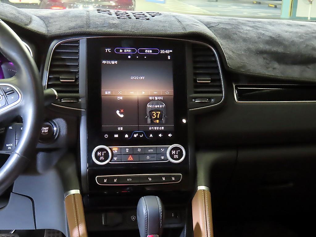 SAMSUNG QM6 - Vista 11