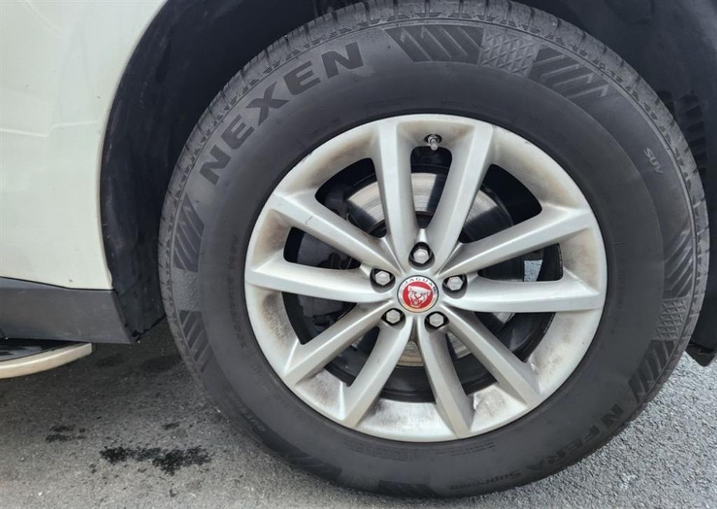 Jaguar F-PACE - Vista 7