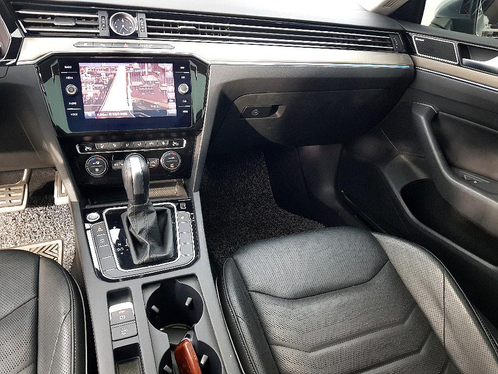 Volkswagen Arteon - Vista 10