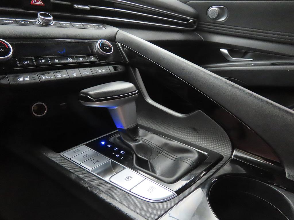 HYUNDAI Avante - Vista 11