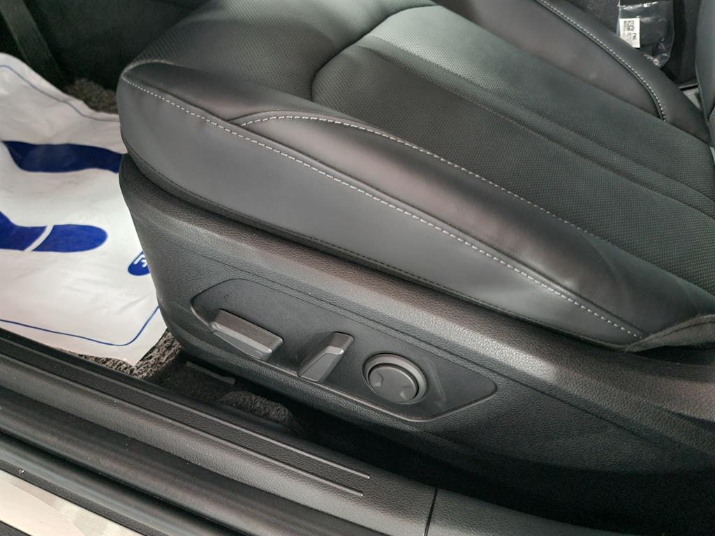 HYUNDAI Sonata - Vista 10