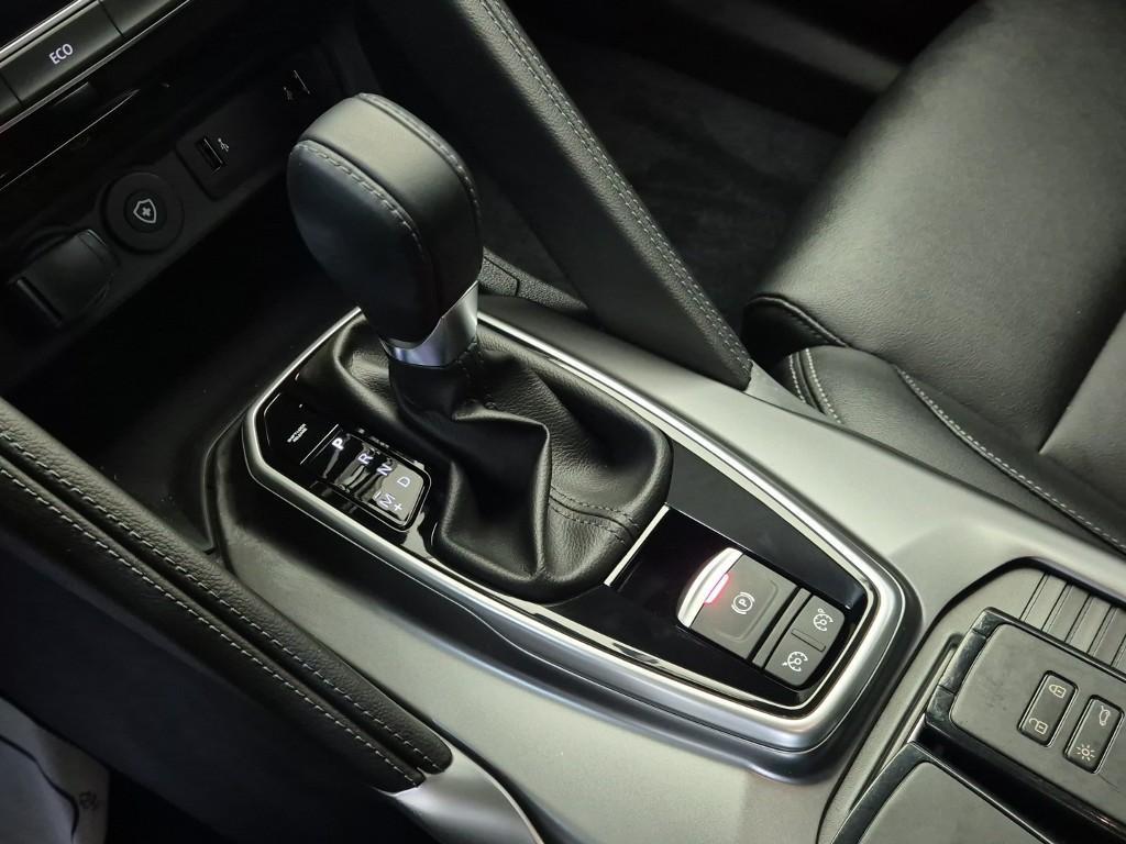 SAMSUNG QM6 - Vista 8