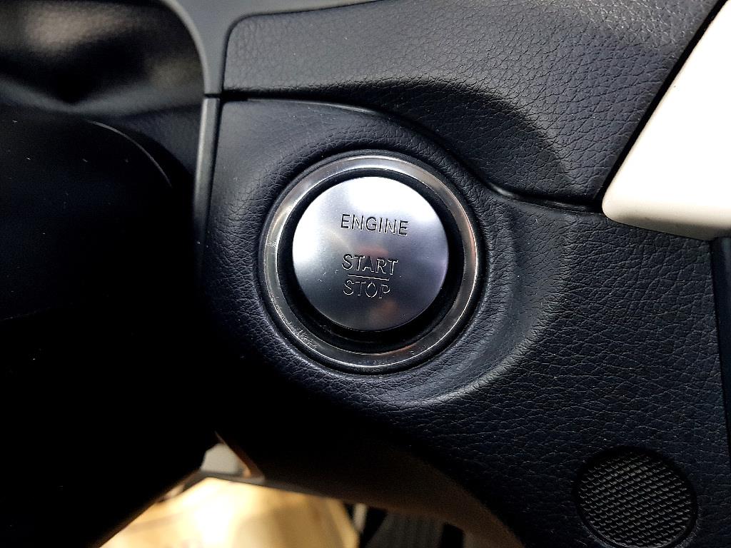 Mercedes Benz C Class 2013 Negro - Importación desde Corea - HF Imports Iquique - Foto 14