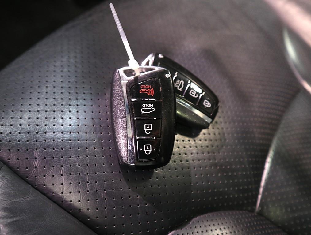 HYUNDAI Grandeur 2014 Negro - Importación desde Corea - HF Imports Iquique - Foto 15